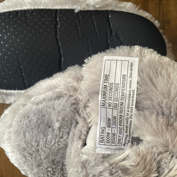 Microwaveable Slippers - Picture 3 of 6